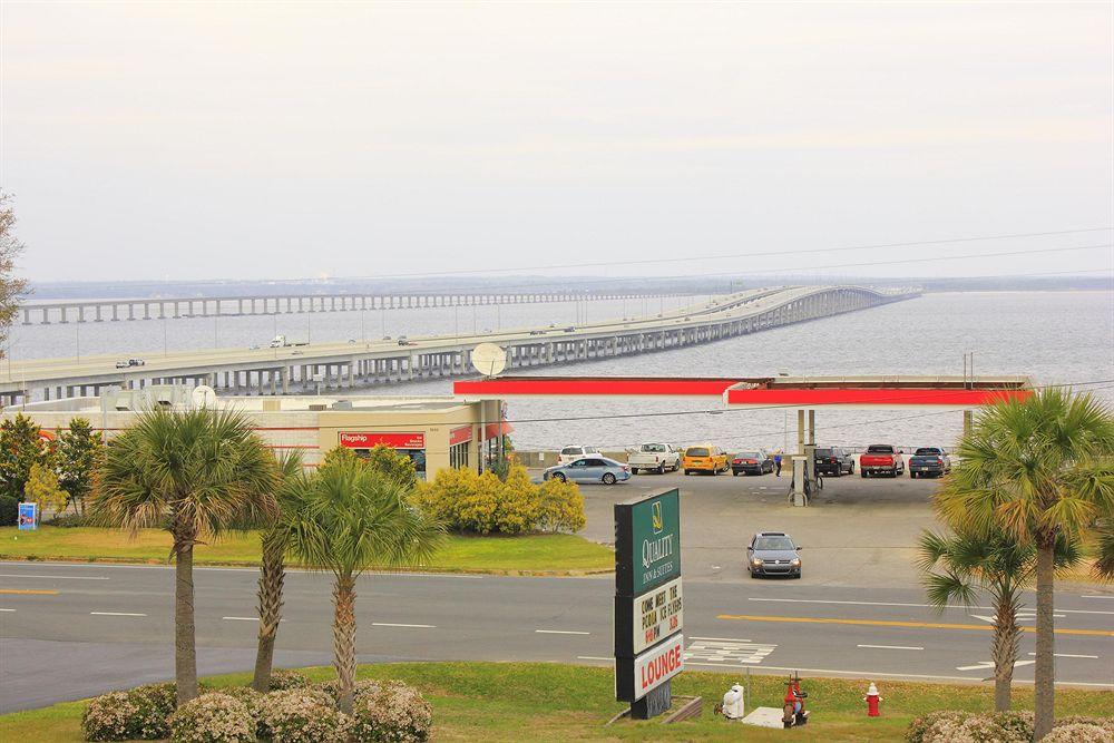 Quality Inn & Suites Pensacola Bayview Exteriör bild